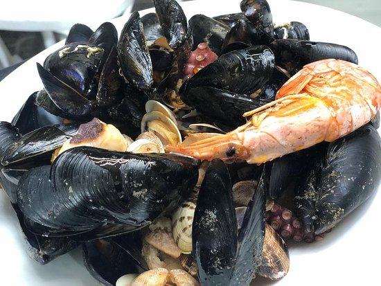 Buonomo La Trattoria Napoletana